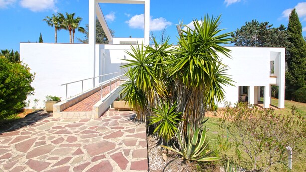 Unclassified image, 1 of 40, button - Modern Villa with pool and garden Finca La Xara (Pedreguer)