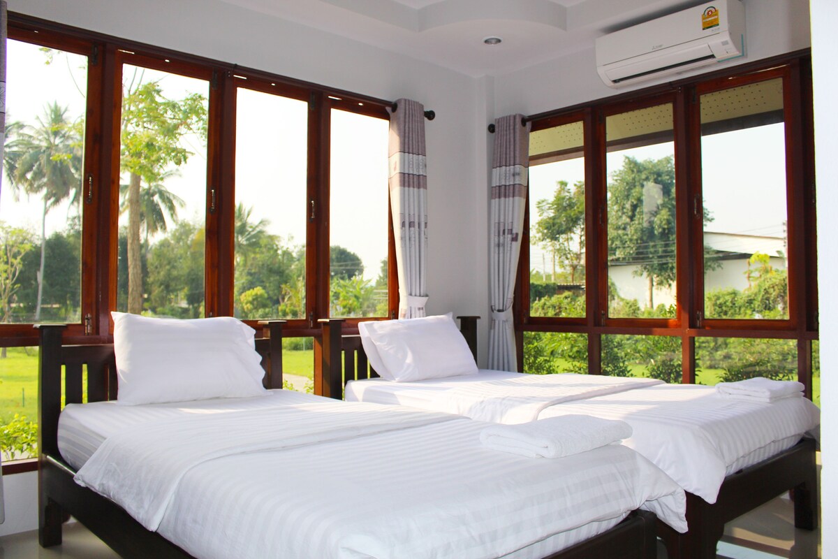 Standard Twin Room | Free WiFi