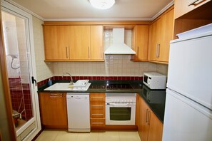 Frigorifero, microonde, forno, lavastoviglie