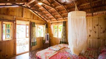 1 bedroom, individually furnished, desk, rollaway beds