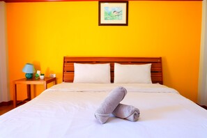 Habitación doble estándar | Escritorio, camas extra y wifi gratis