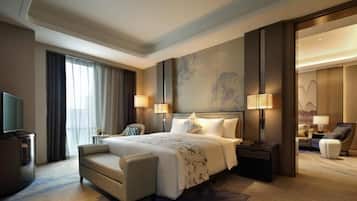Suite Business | 1 dormitorio, edredones de plumas, minibar y caja fuerte