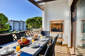 Outdoor dining - Falesia Beach B (Albufeira)