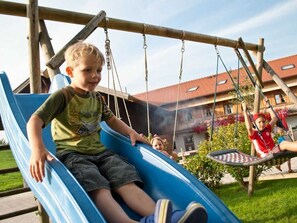 Children’s area - Blackbird's nest - Berghammer's organic farm (Gmund am Tegernsee)