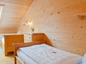 2 Schlafzimmer, Bügeleisen/Bügelbrett, Reisekinderbett, WLAN