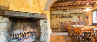 Cozy home in Serravalle Pist.(PT)