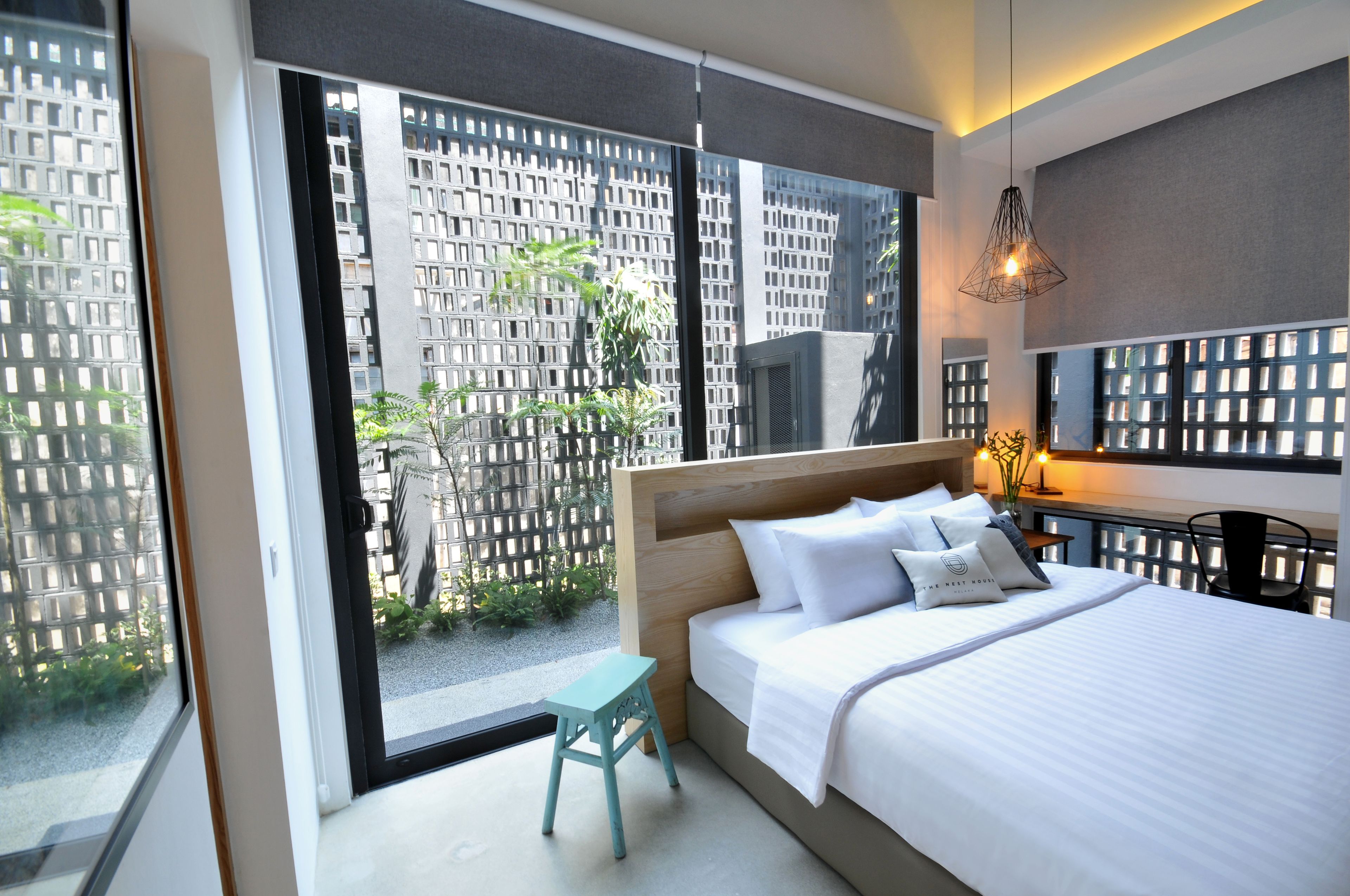 premium king with own garden | desk, iron/ironing board, free wifi, bed sheets