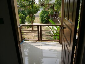 Standard Double Room | Balcón