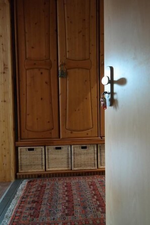 Apartamento familiar, 1 habitación, planta baja (TOBIAS +20€ cleaning fee per stay) | Servicio de la habitación