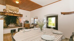 Dining - 1 bedroom lovely home in Zagorje (Zagorje)