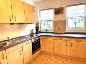 Køleskab, mikrobølgeovn, ovn, opvaskemaskine