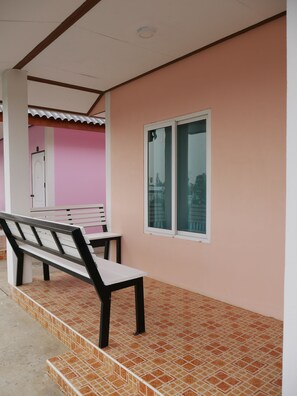 Deluxe Room | Terrace/patio - Mailuay Resort (Buriram)