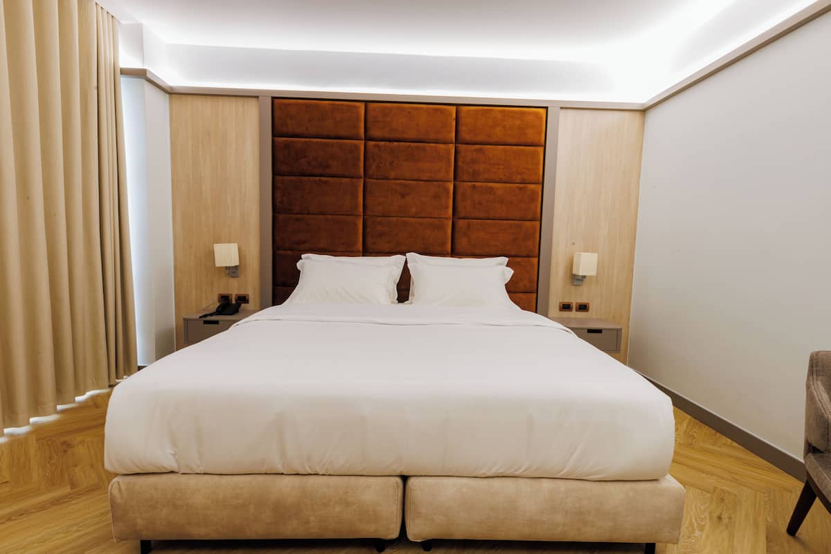 1 Schlafzimmer, italienische BettbezĂŒge von Frette