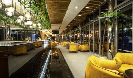 Bar (on property). Hotel Fieri