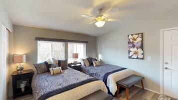 3 chambres, fer et planche Ă repasser, accĂšs Internet, draps fournis