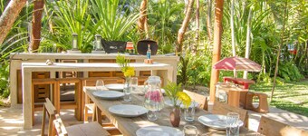 Villa Tutu with jungle and ocean views, 8,600sqf of gardens, sleep 12