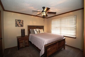 6 chambres, fer et planche à repasser, Wi-Fi gratuit, draps fournis