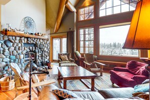 TV, fireplace, DVD player, ping pong