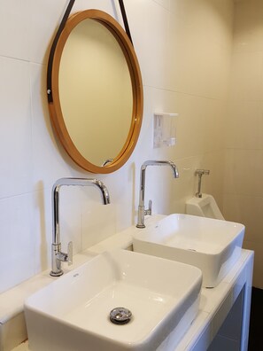 Bathroom sink - The Bed Hostel at Patong (Patong)