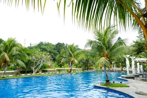Outdoor pool - Pancur Gading Hotel & Resort (Petumbak)