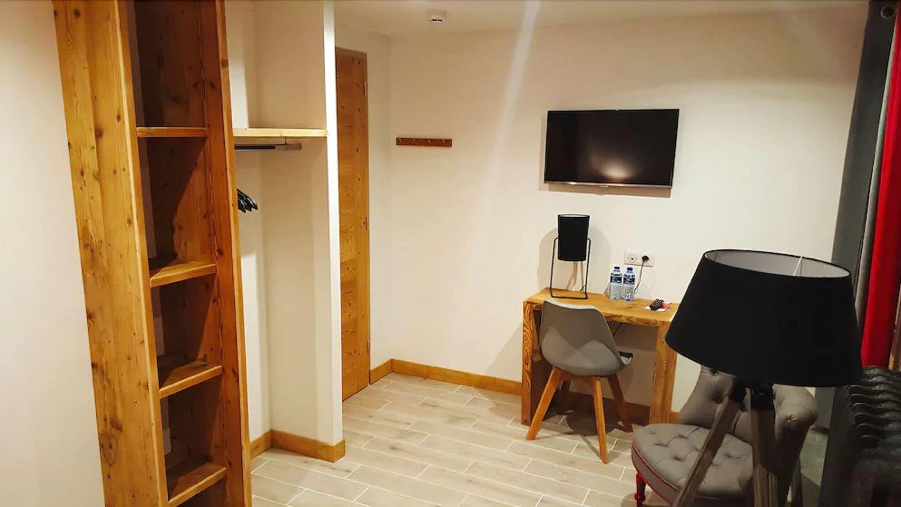 superior twin room | room amenity