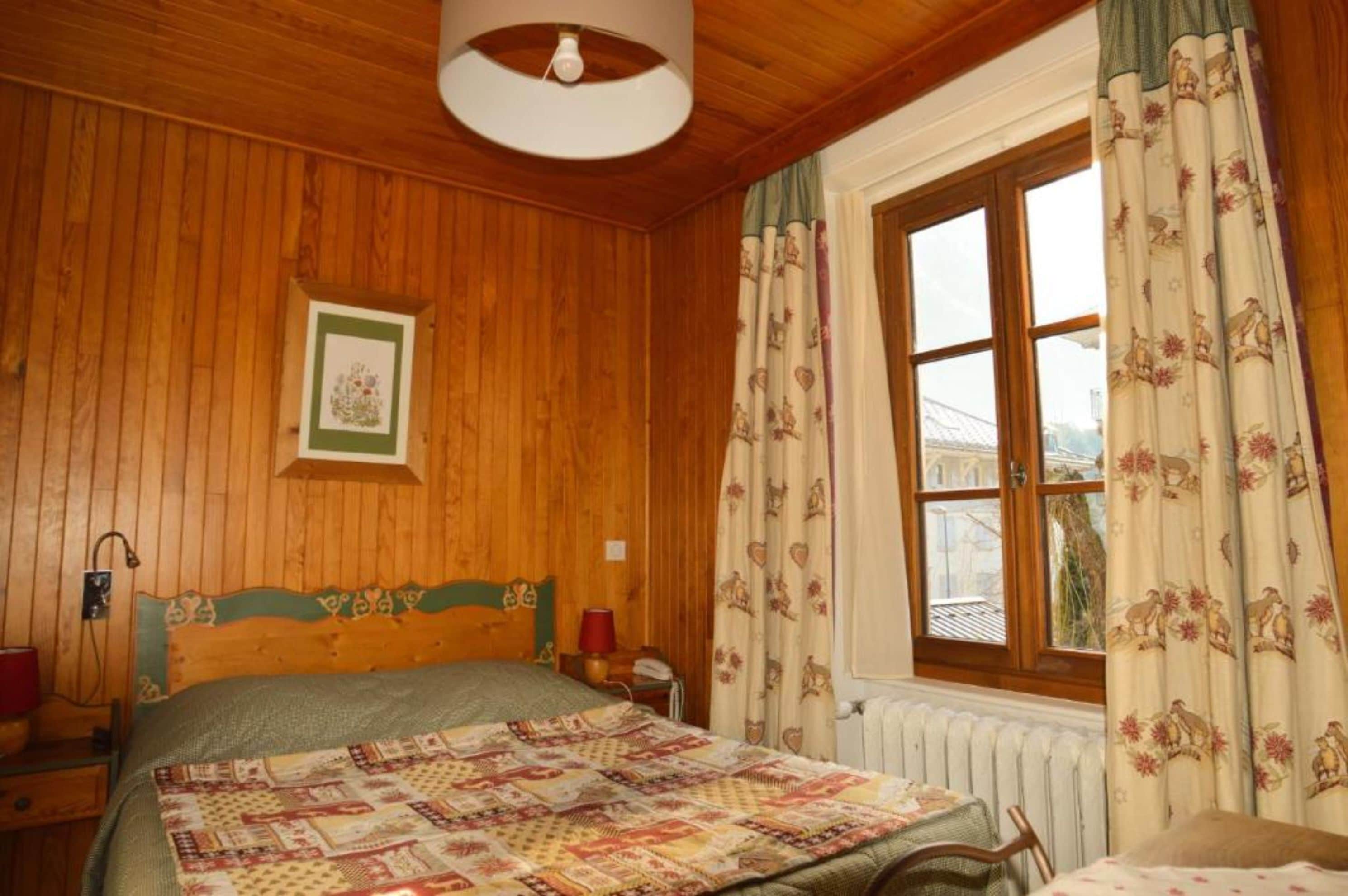 superior double room | in-room safe, free wifi, bed sheets