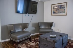 Flat-screen TV - Exclusive Private Room (Raleigh)