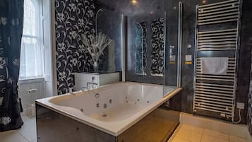 Luxury Suite, Ensuite (Bridal Suite) | Bathroom | Hair dryer, towels