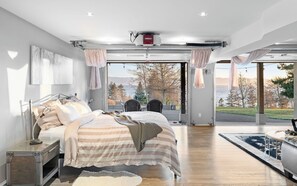 Cuna de viaje, wifi gratis, ropa de cama y accesible en silla de ruedas