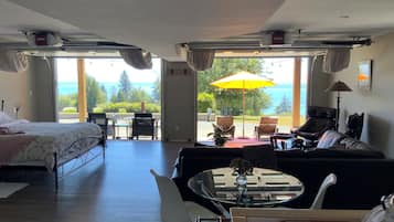 Lit parapluie, Wi-Fi gratuit, draps fournis