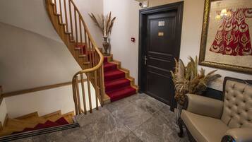 Pintu masuk interior