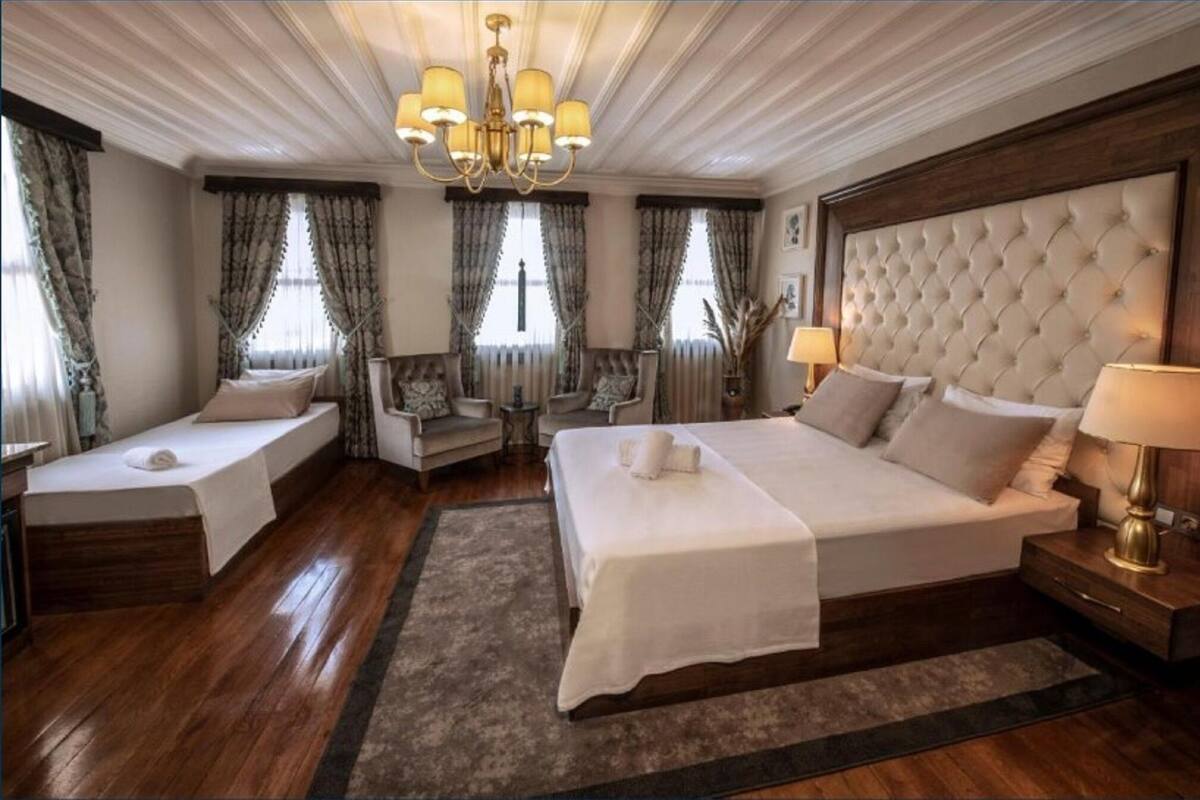Premium bedding, minibar, in-room safe, desk