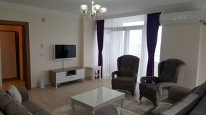 Standard Apartment, 3 Bedrooms, Terrace | Premium bedding, desk, iron/ironing board, free WiFi - Green City Apart Evleri (Arsin)