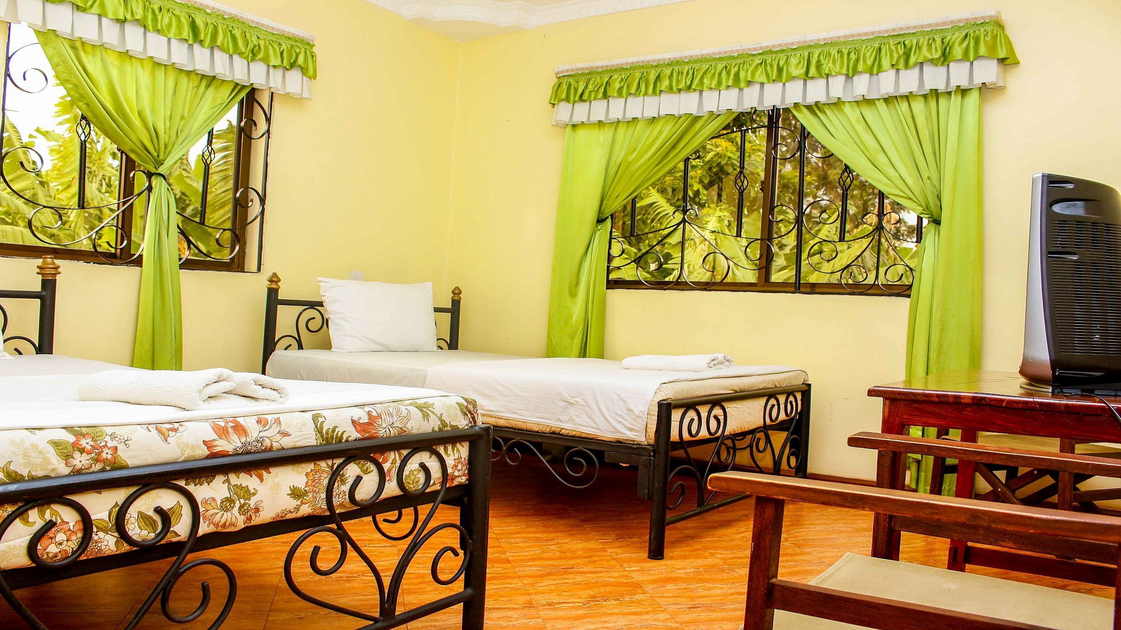 Desk, free WiFi, bed sheets