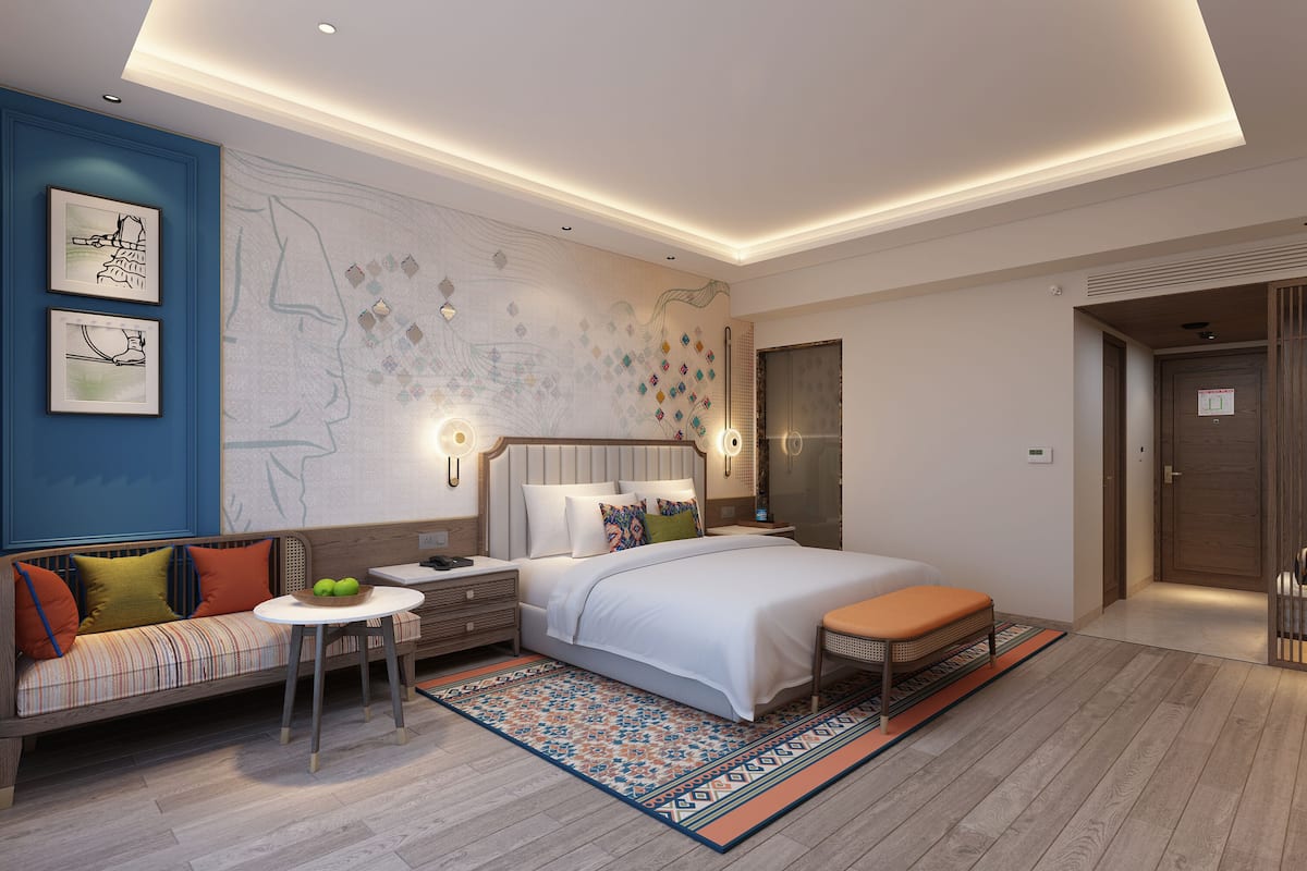 Premium Room | Bar mini, peti besi dalam bilik, meja, langsir/tirai gelap terus