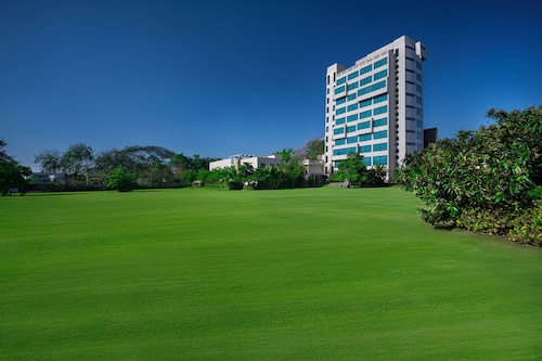 Boulevard9, Nadiad – IHCL SeleQtions