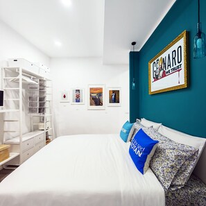 1 bedroom, in-room safe, desk, iron/ironing board