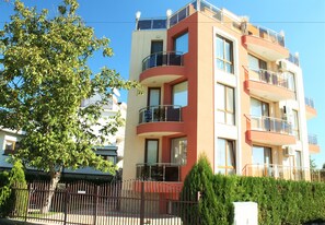 مدخل المنشأة