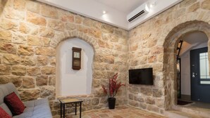 Unclassified image, 4 of 22, button - Best Location Jerusalem Stone Apartment (Jerusalem)