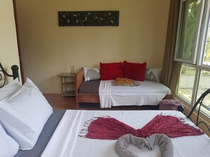In-room safe, free WiFi, bed sheets