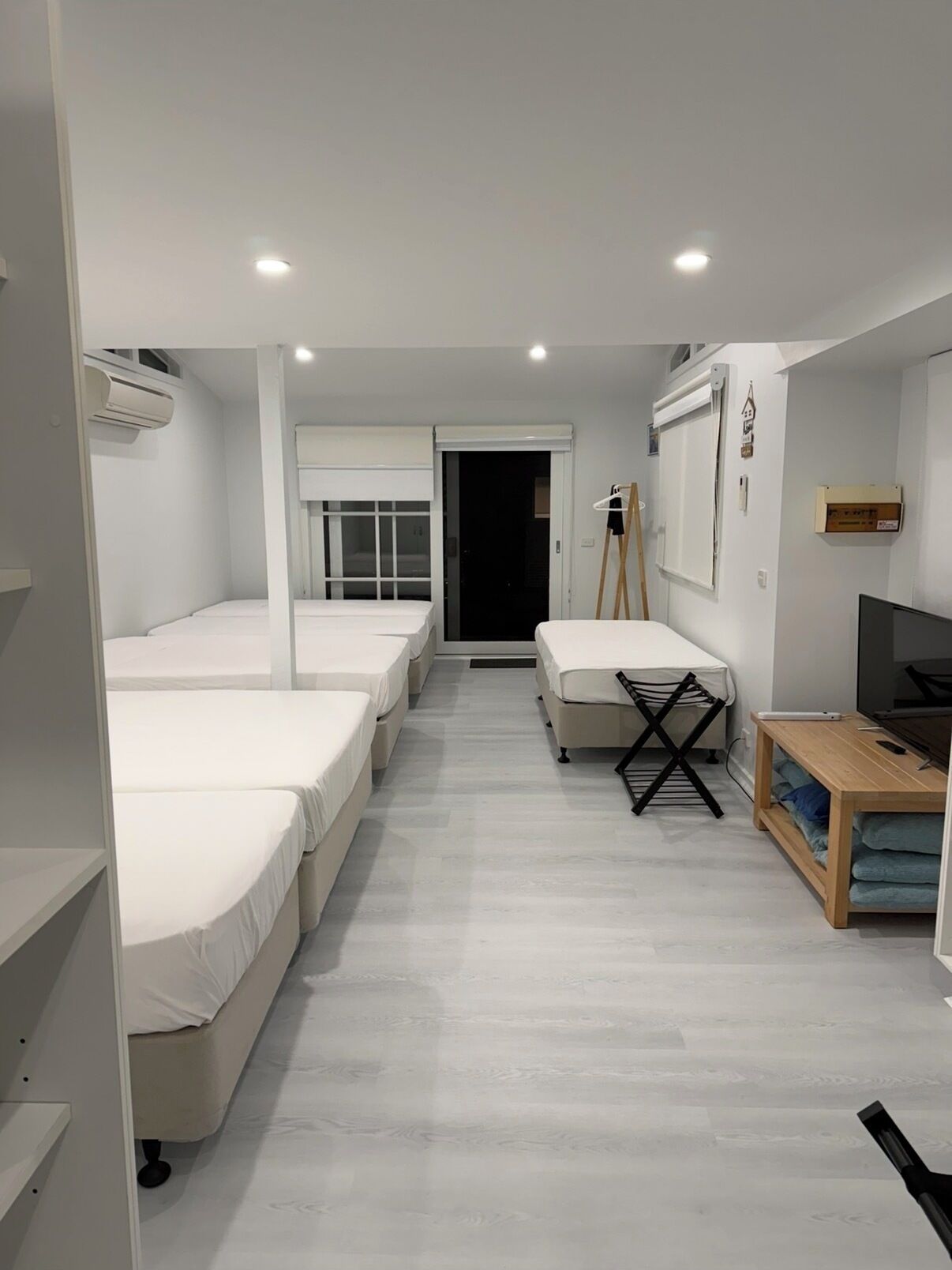5 chambres, fer et planche à repasser, Wi-Fi gratuit, draps fournis
