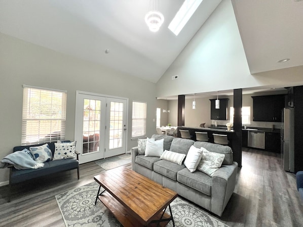 Smart TV, fireplace, toys, books