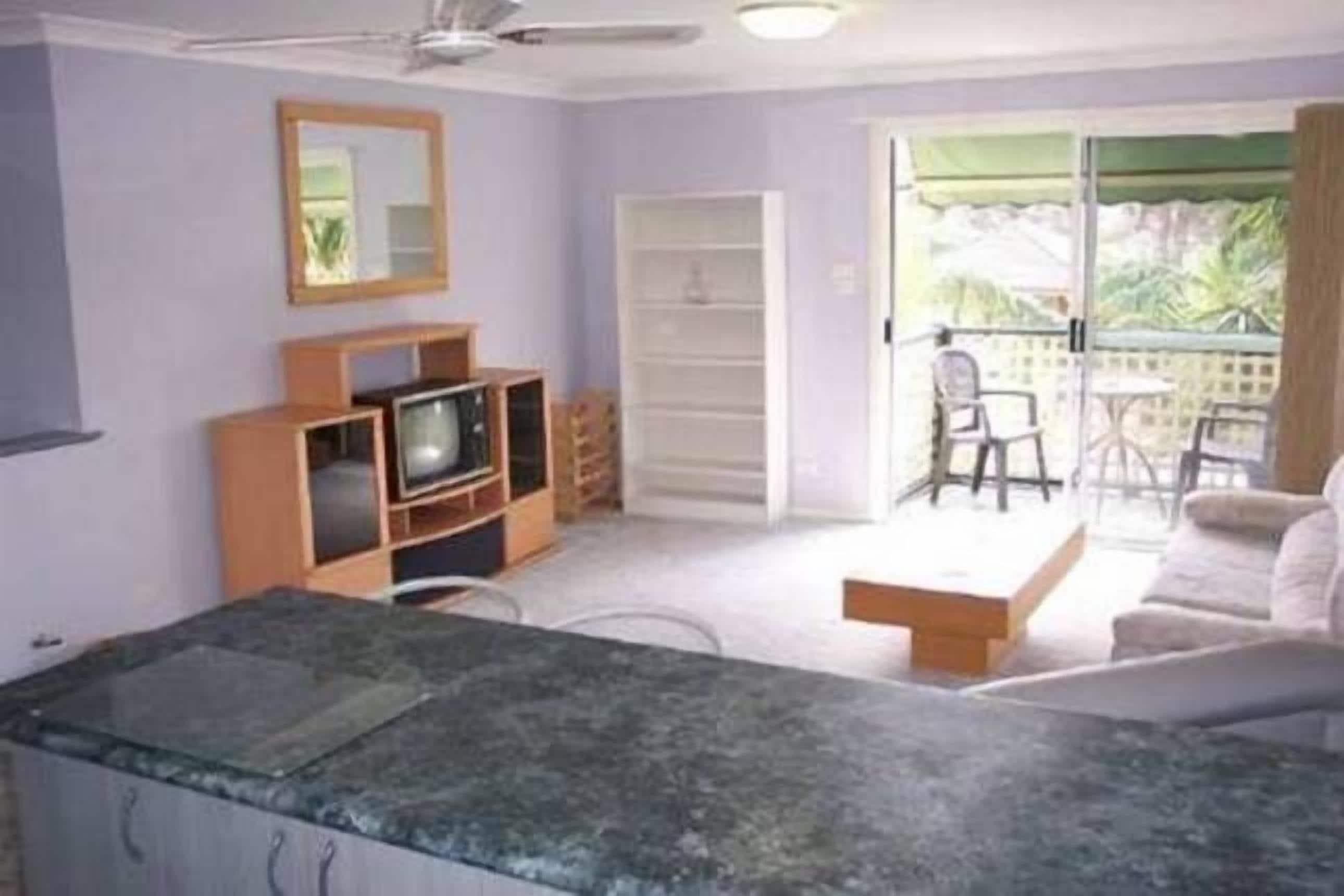 Budget Sydney Holiday House with WIFI & Netflix — image 5