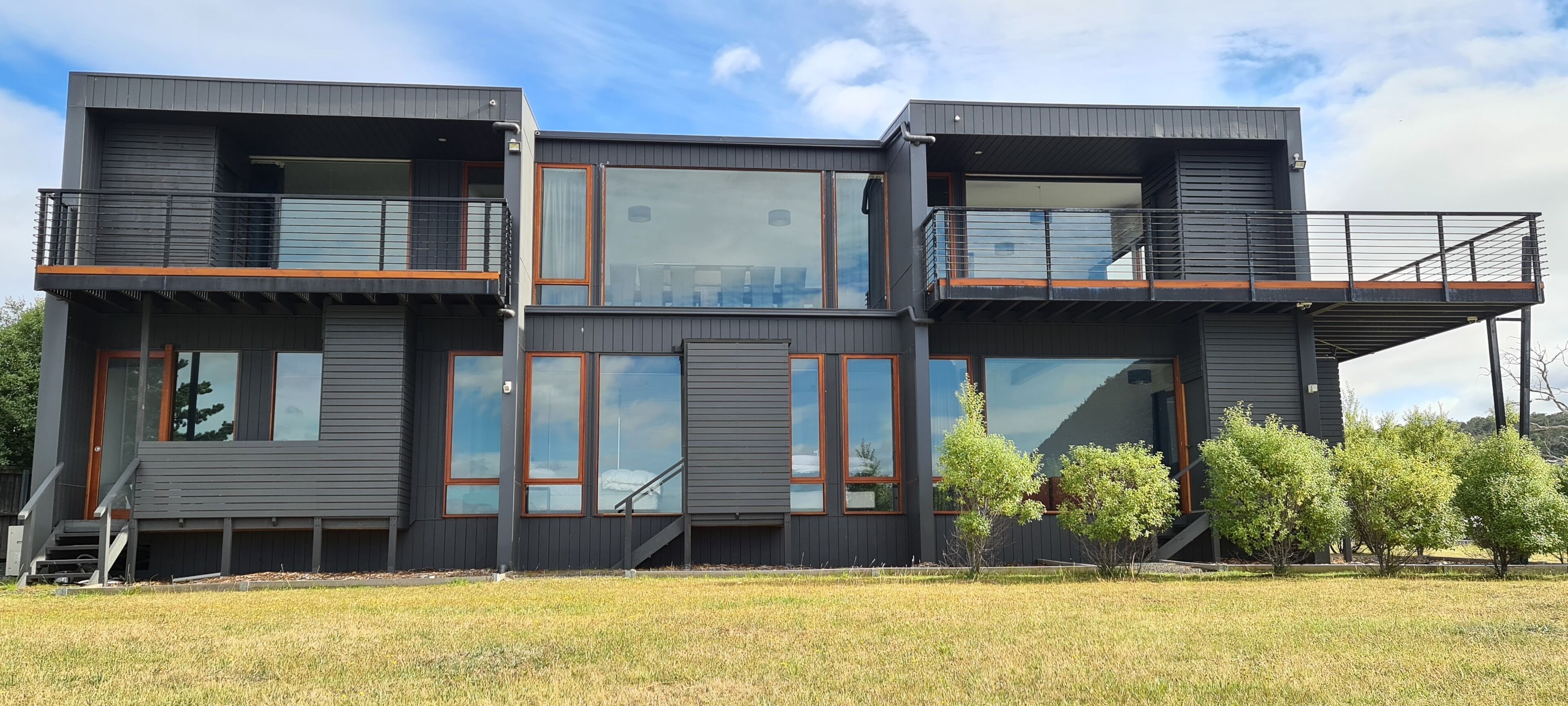 AMAZING ICONIC  5-✨️ LUXURY WATERFRONT MANSION RETREAT ON THE FAMOUS RIVIERAWALK — image 25