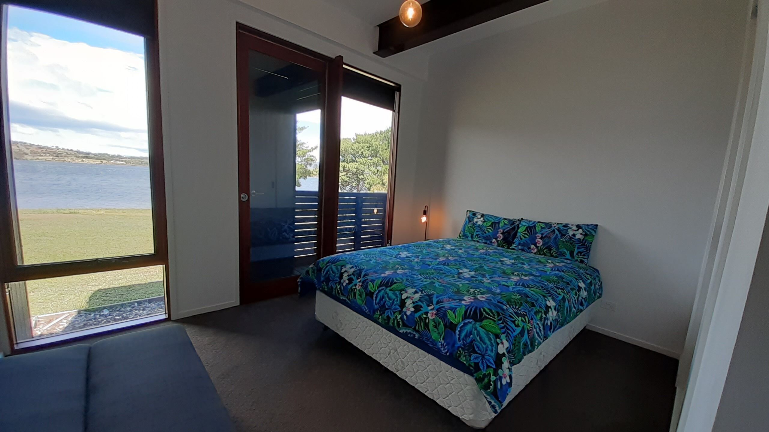 AMAZING ICONIC  5-✨️ LUXURY WATERFRONT MANSION RETREAT ON THE FAMOUS RIVIERAWALK — image 19