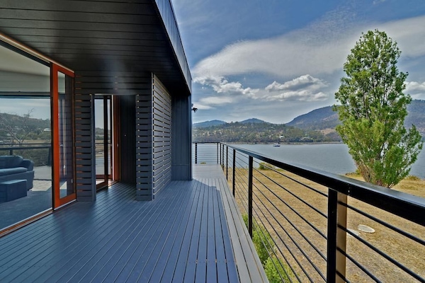 NEW BUILT 5 star TASMANIA'S ONLY 3 SIDED WATERFRONT and LARGEST HOLIDAY RETREAT