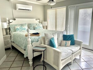 4 bedrooms, desk, iron/ironing board, WiFi