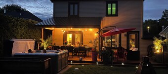 HOT TUB/only family welcomed/5 bdr cottage/trampoline/bbq/15 min to Old Quebec