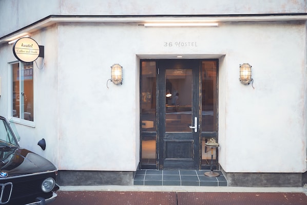 مدخل المنشأة