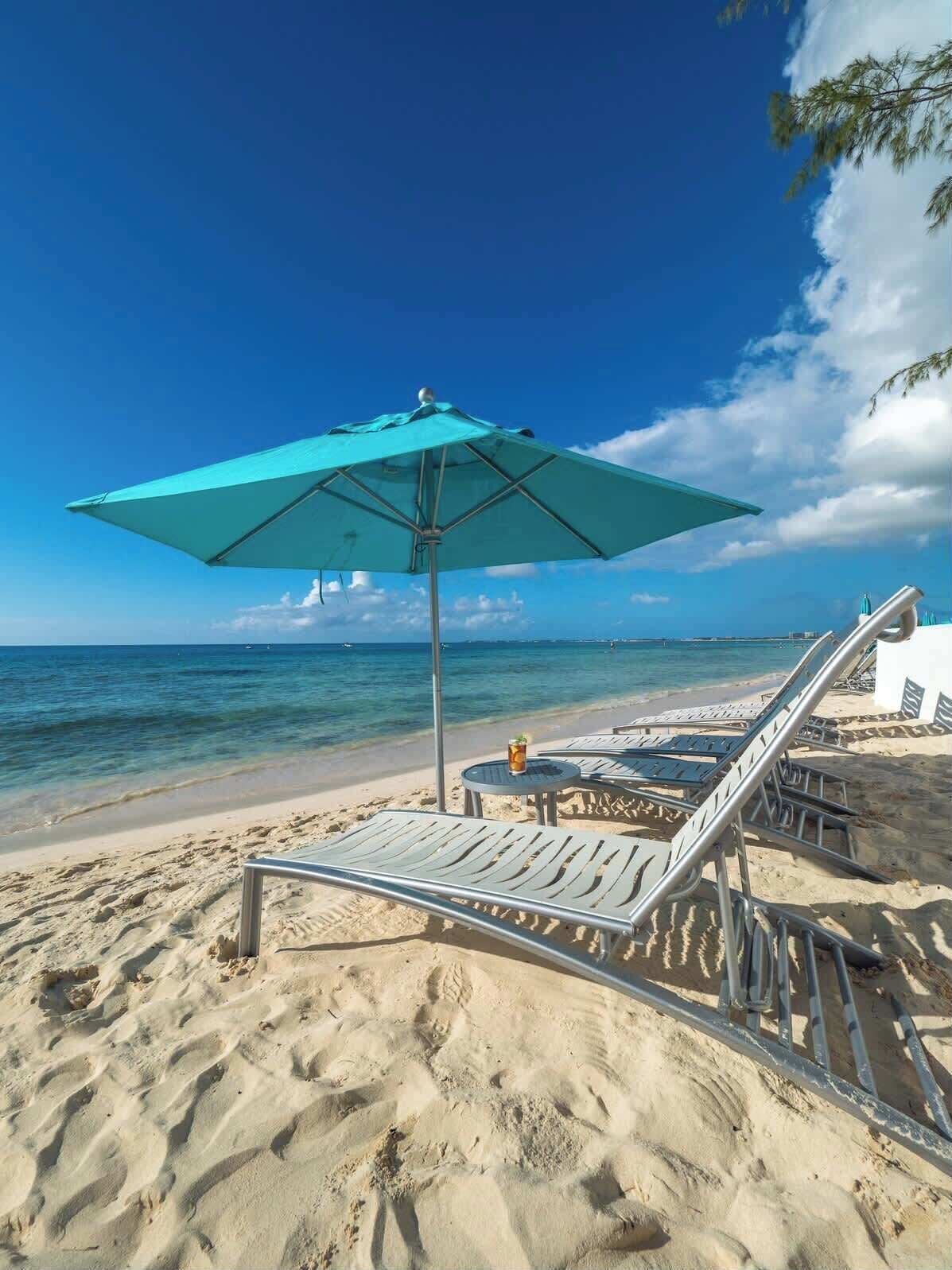 بالقرب من الشاطئ